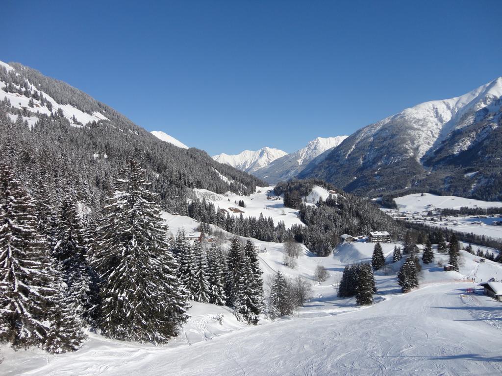 Ferienwohnungen Wolf Holzgau Zimmer foto